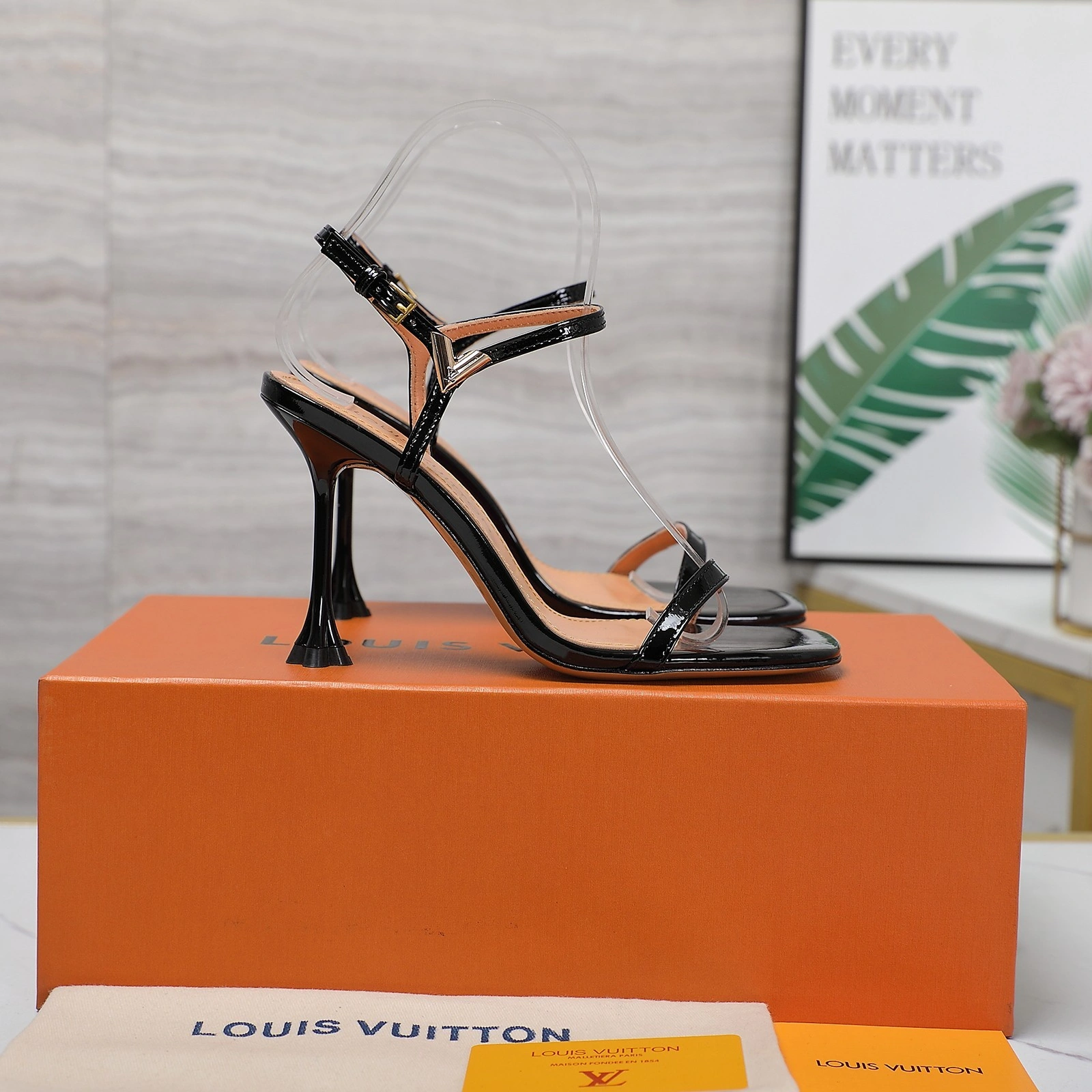 COCO-- 8V 1AC8BS Heel height：9.5CM sheepskin item:D-X158L1917